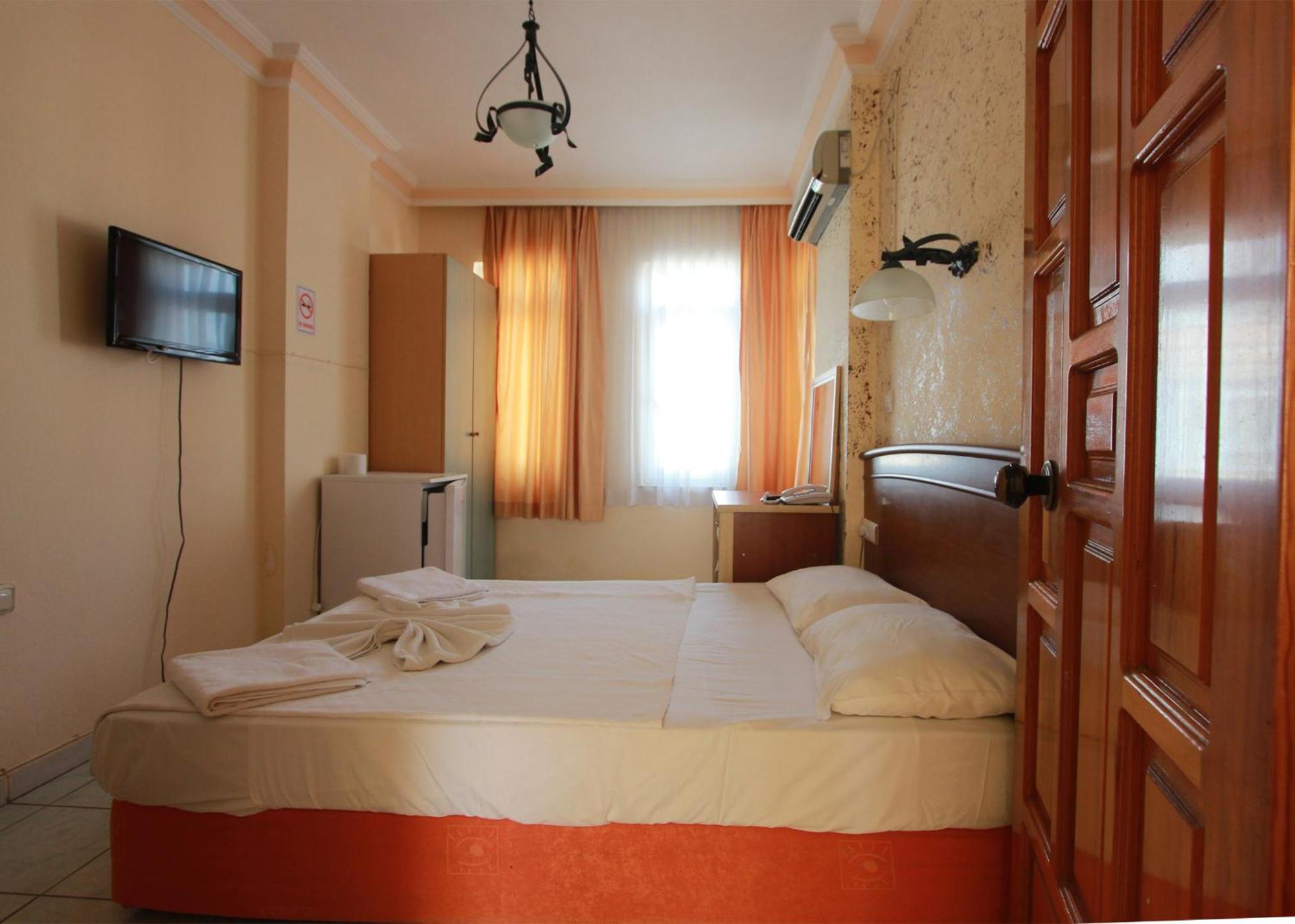 אלאניה Baronessa Apart Hotel מראה חיצוני תמונה