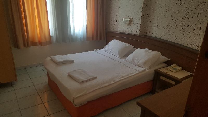 אלאניה Baronessa Apart Hotel מראה חיצוני תמונה