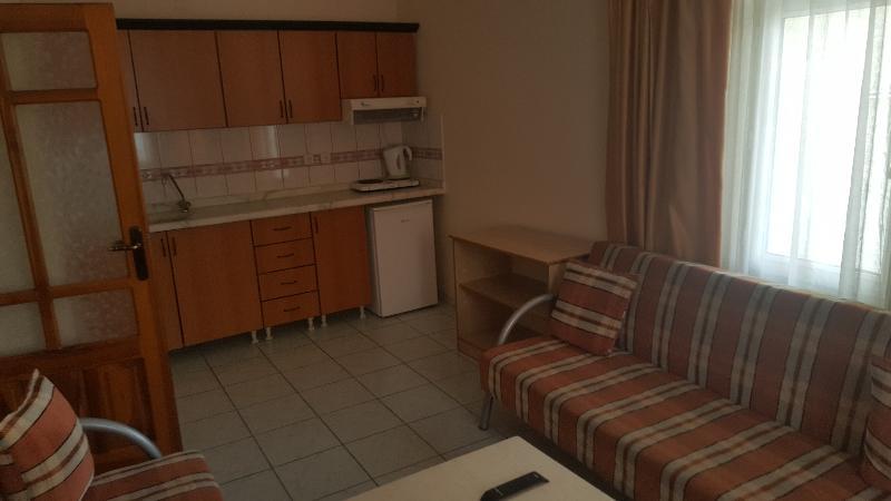 אלאניה Baronessa Apart Hotel מראה חיצוני תמונה